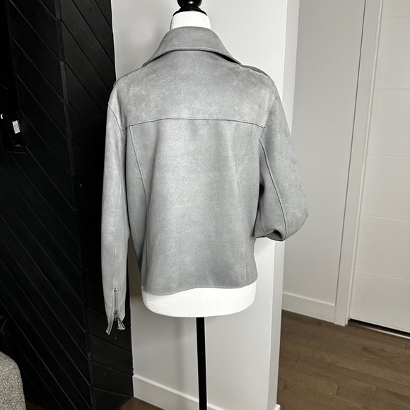 SUEDE GREY VEST H&M - Picture 4 of 7